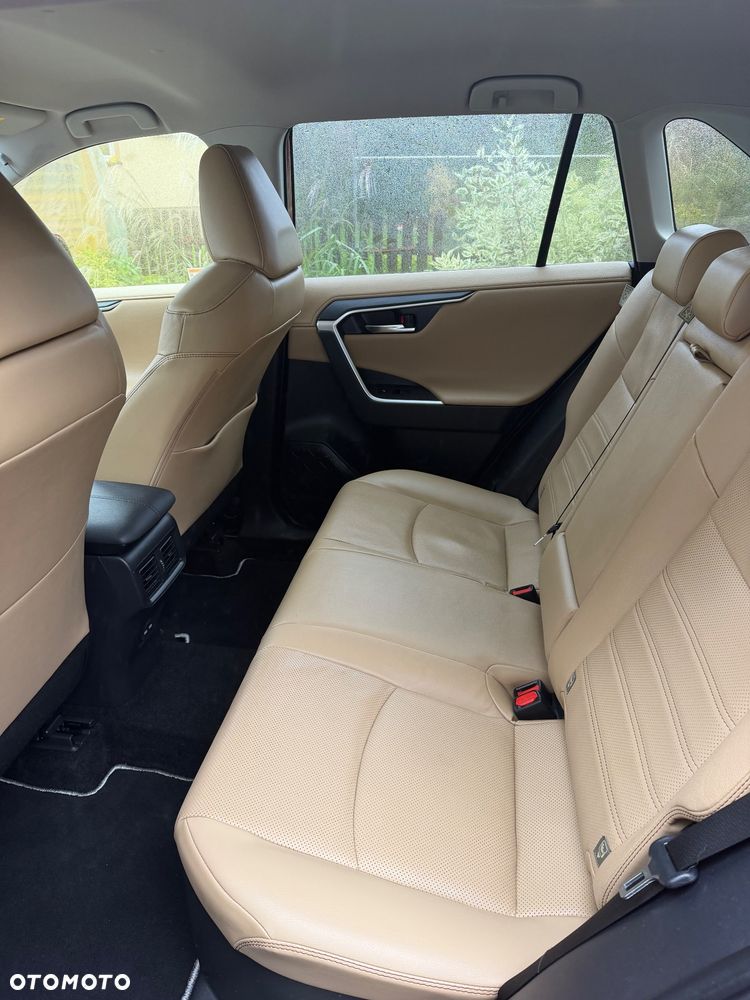 Toyota RAV4 - 25