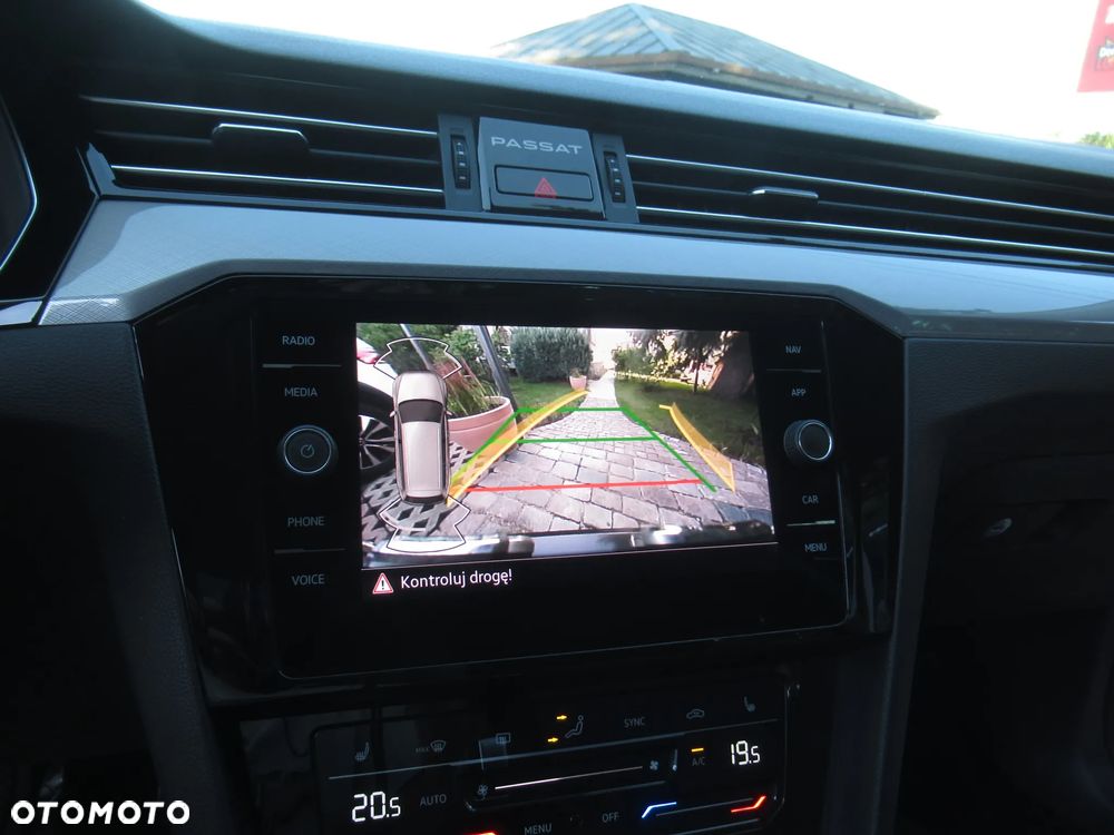Volkswagen Passat 2.0 TDI EVO Business DSG - 20