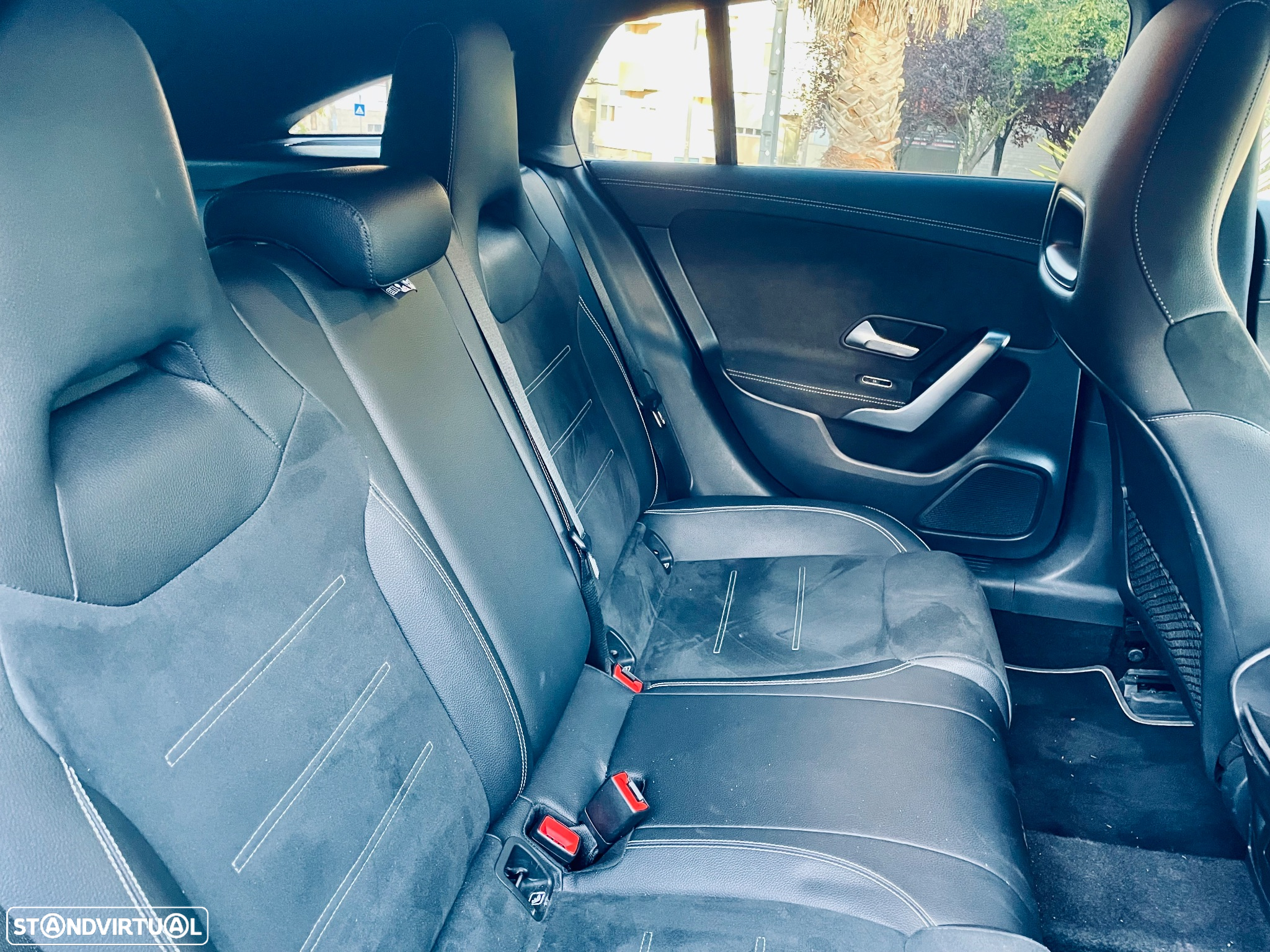Mercedes-Benz CLA 250 e Shooting Brake AMG Line - 11