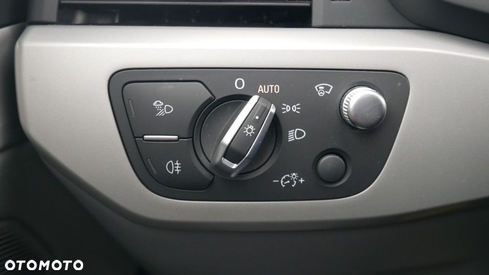 Audi A4 Allroad - 33