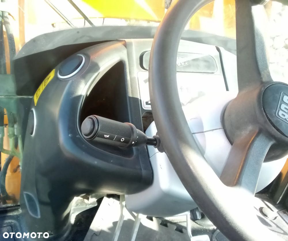 JCB 3CX Contractor - 4