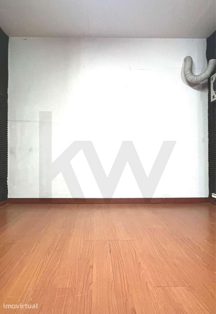 Garagem em Box adaptada para estúdio de Música - Grande imagem: 4/23