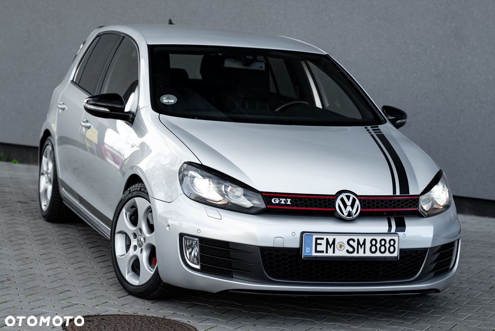 Volkswagen Golf 2.0 GTI - 2