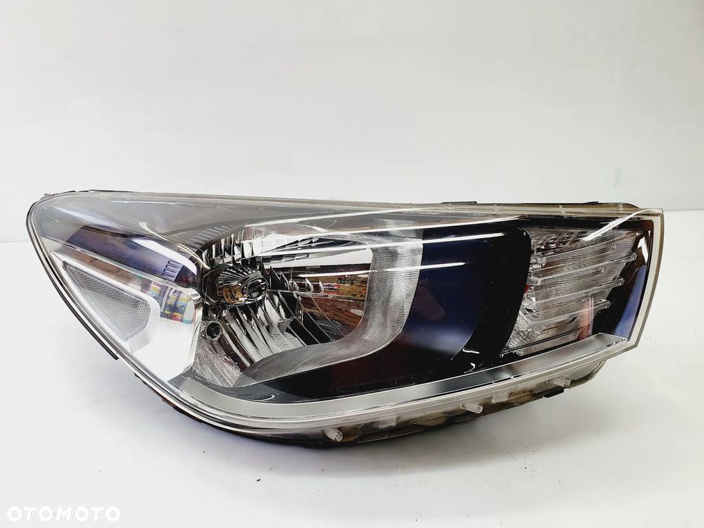 LAMPA PRZÓD PRAWA KIA RIO IV 4 17r+  ZWYKŁA 92102-H8 ORYGINAŁ EU!!!