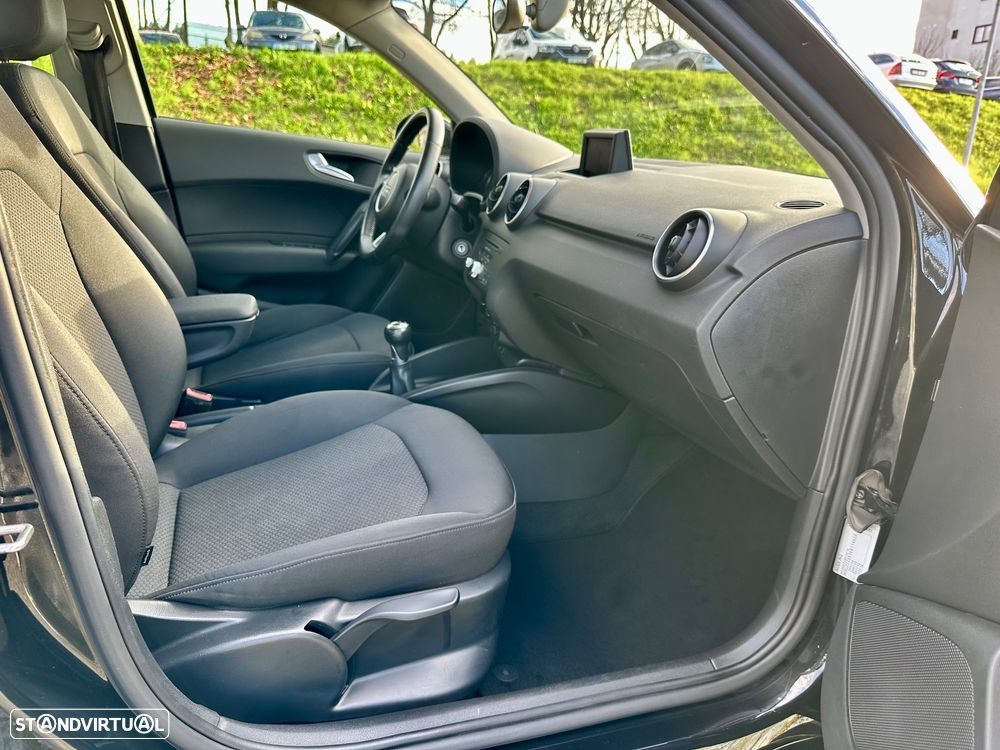 Audi A1 Sportback 1.6 TDI Advance - 29