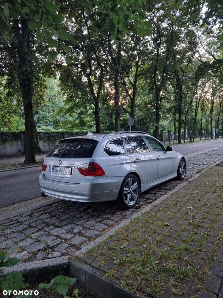 BMW Seria 3 325i - 16