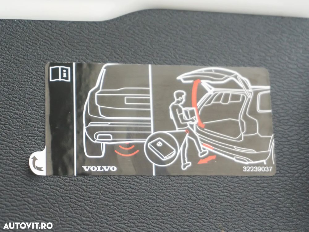 Volvo V60 T6 AWD Recharge Geartronic RDesign - 31
