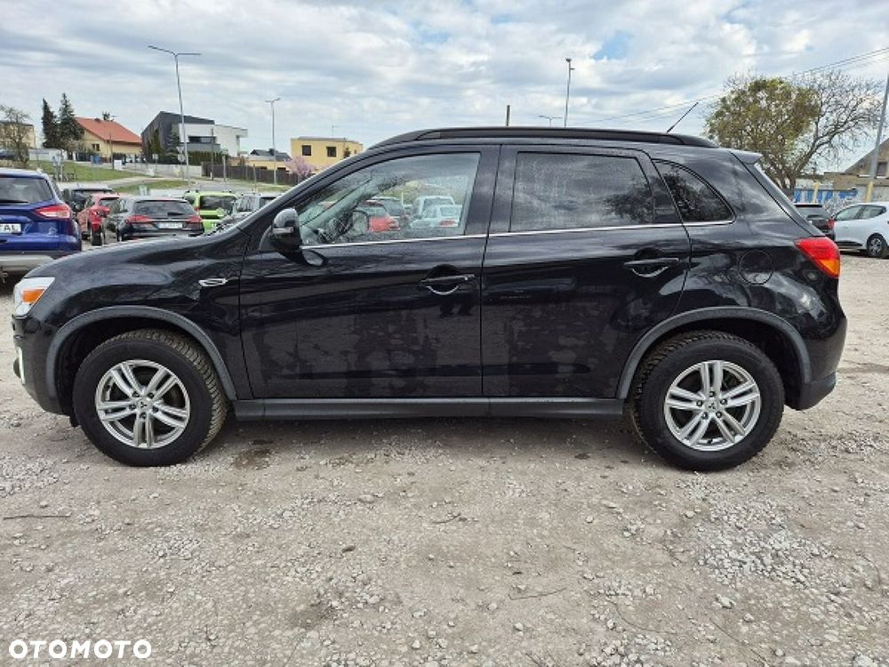 Mitsubishi ASX - 10