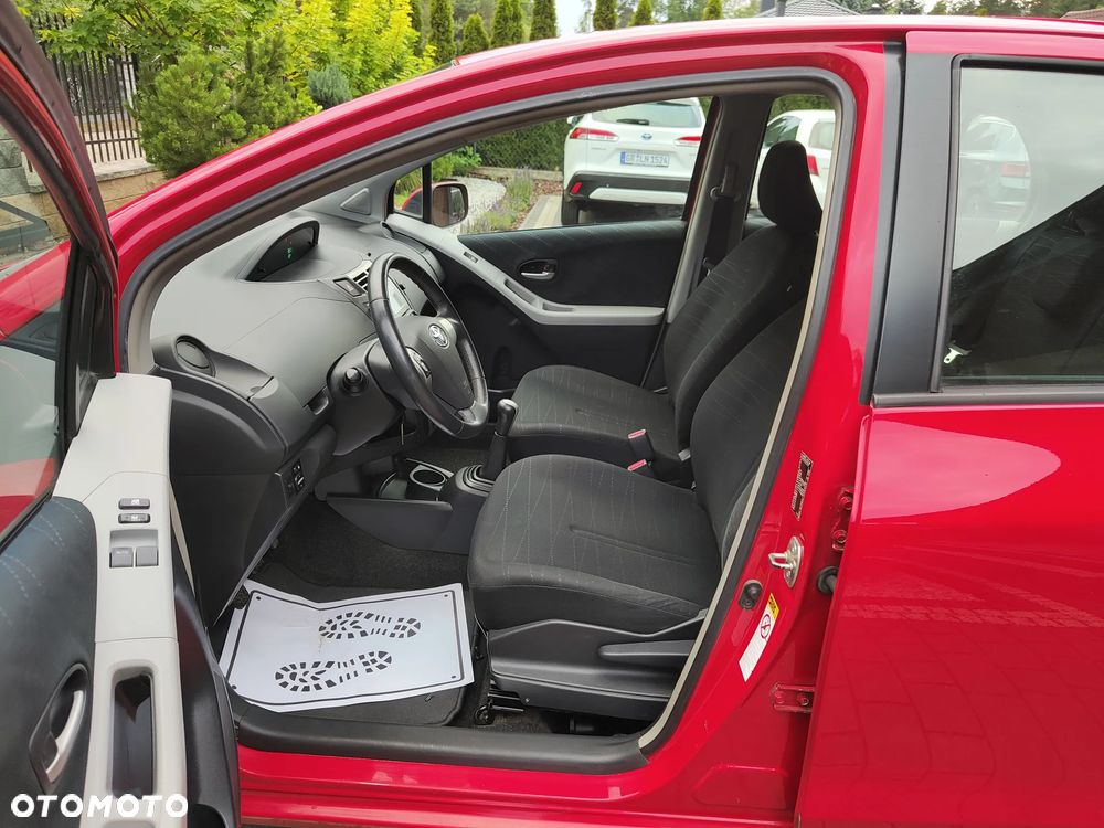 Toyota Yaris 1.4 D-4D Sol - 24