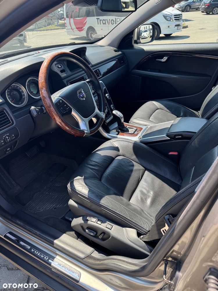 Volvo XC 70 D5 AWD Dynamic Summum - 4