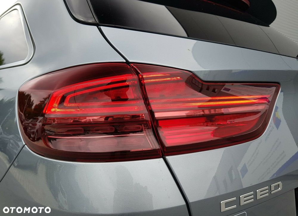 Kia Ceed 1.5 T-GDI M DCT - 10