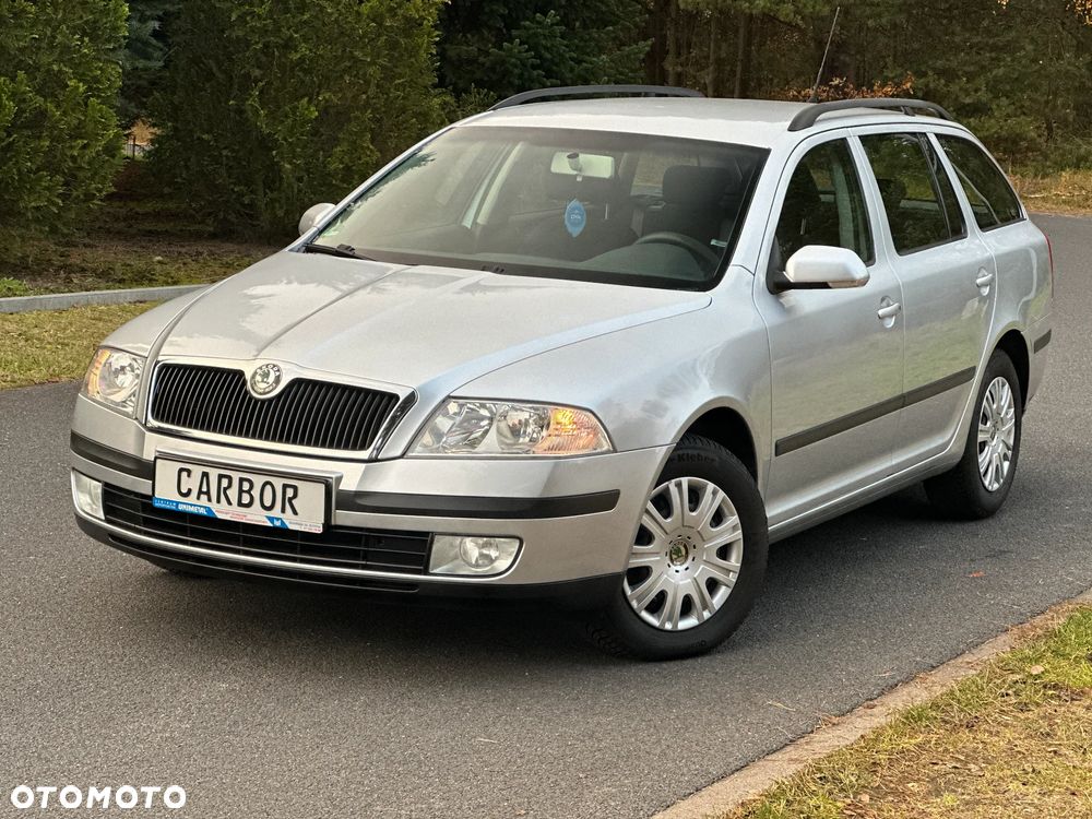 Skoda Octavia 1.6 Ambiente - 9