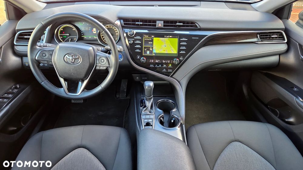Toyota Camry 2.5 Hybrid Executive CVT - 20