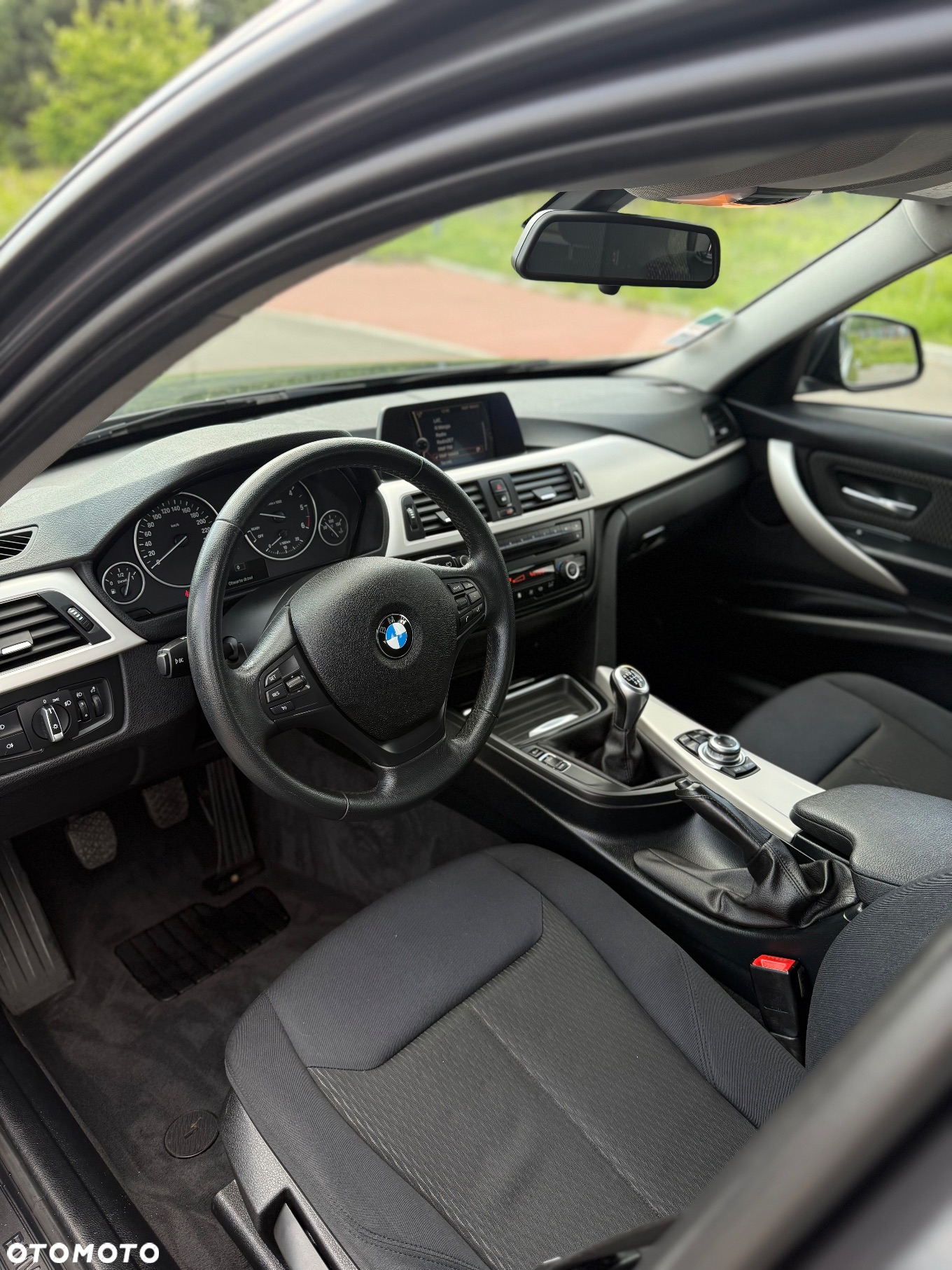 BMW Seria 3 318d Touring - 7