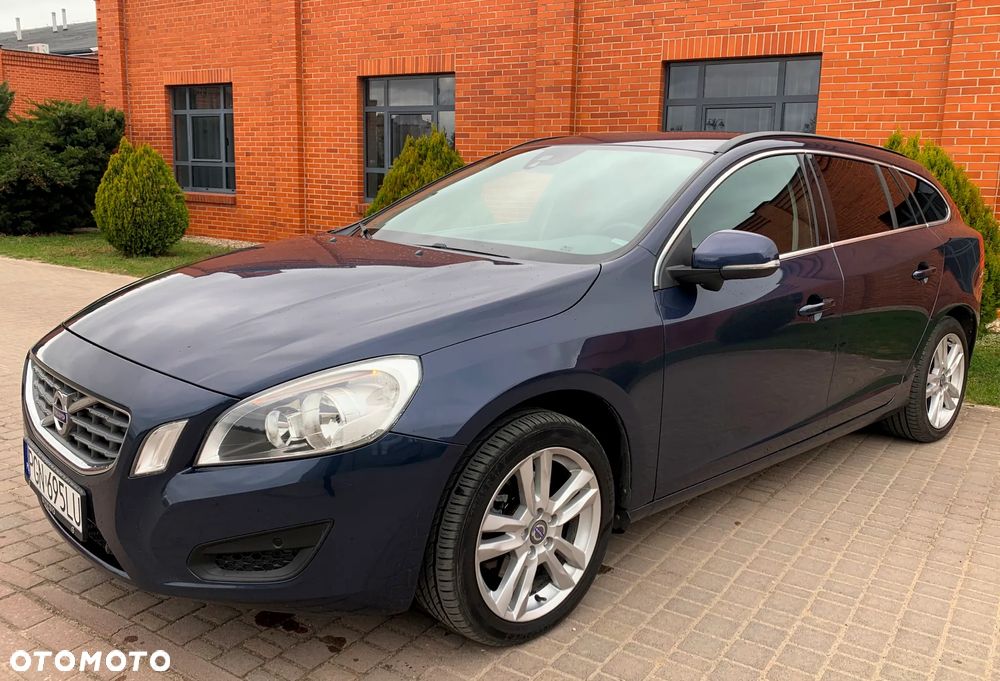Volvo V60 ver-d2-momentum - 29