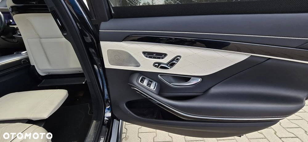 Mercedes-Benz Klasa S 400 d 4-Matic L 9G-TRONIC - 24