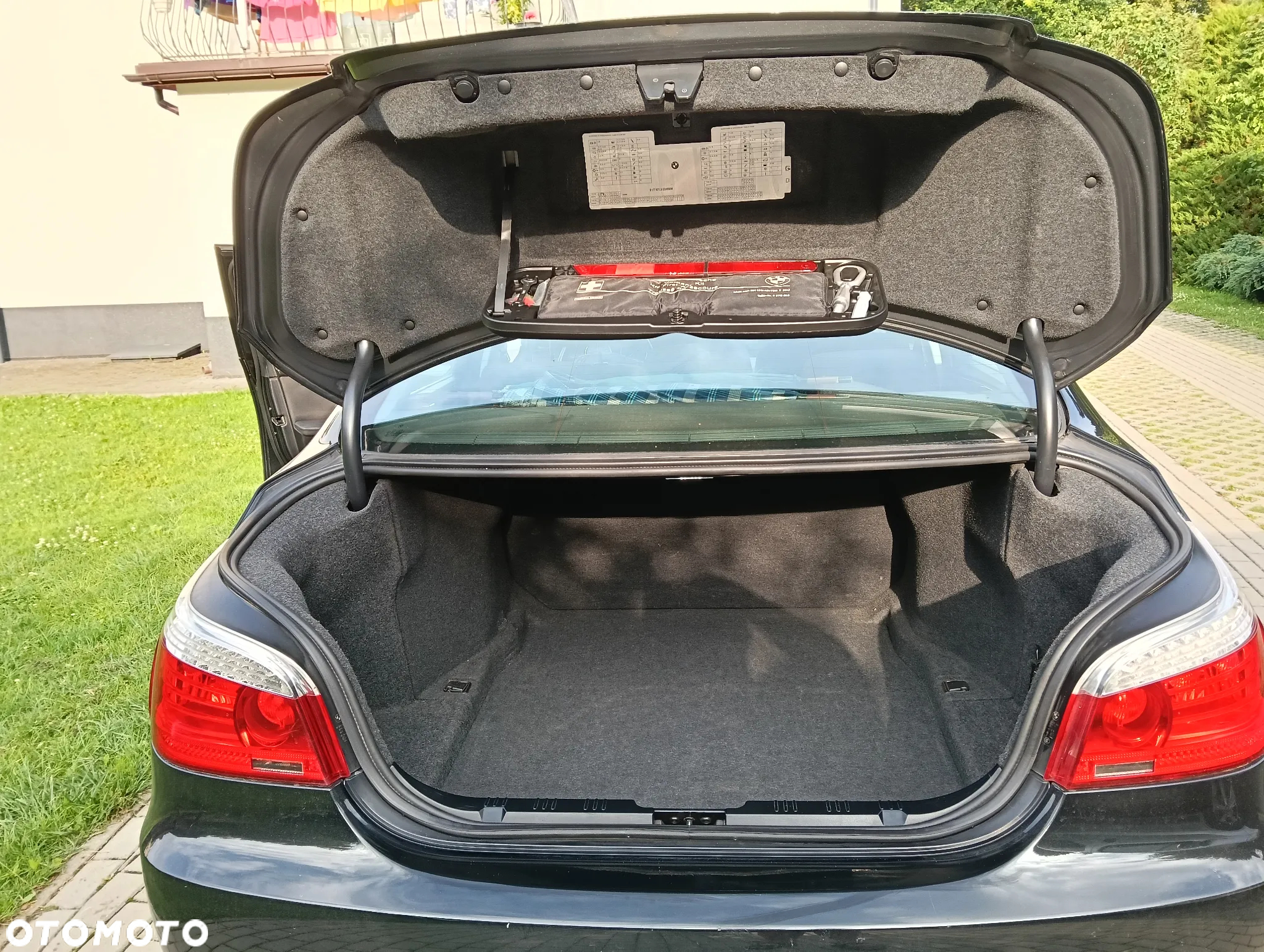 BMW Seria 5 520i - 15