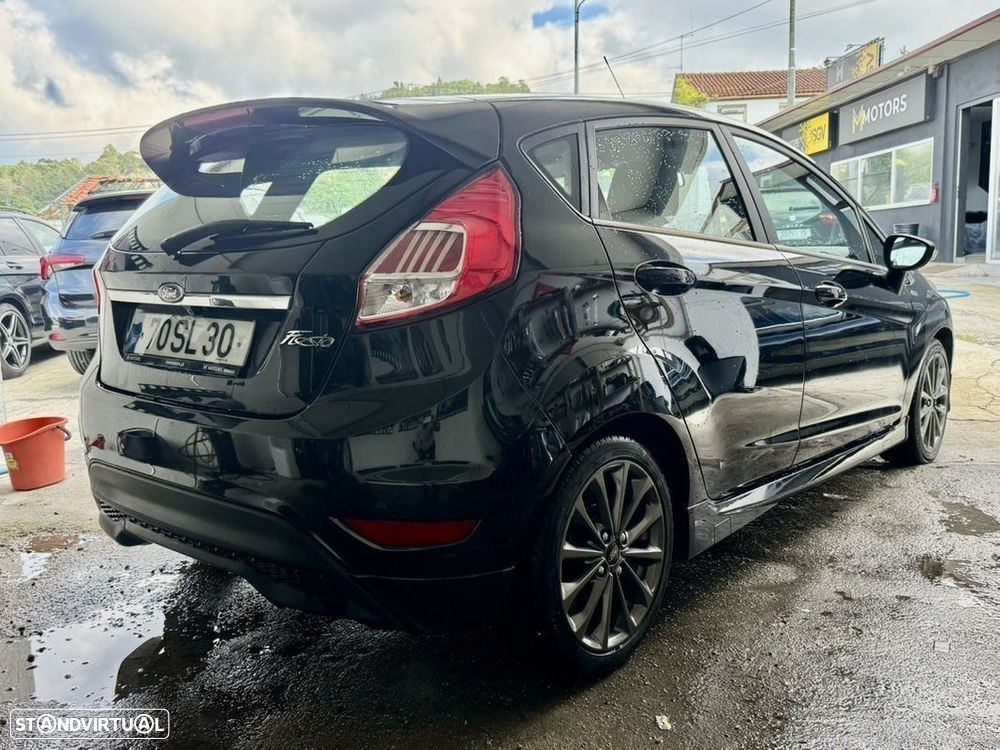 Ford Fiesta 1.5 TDCi STLine - 38