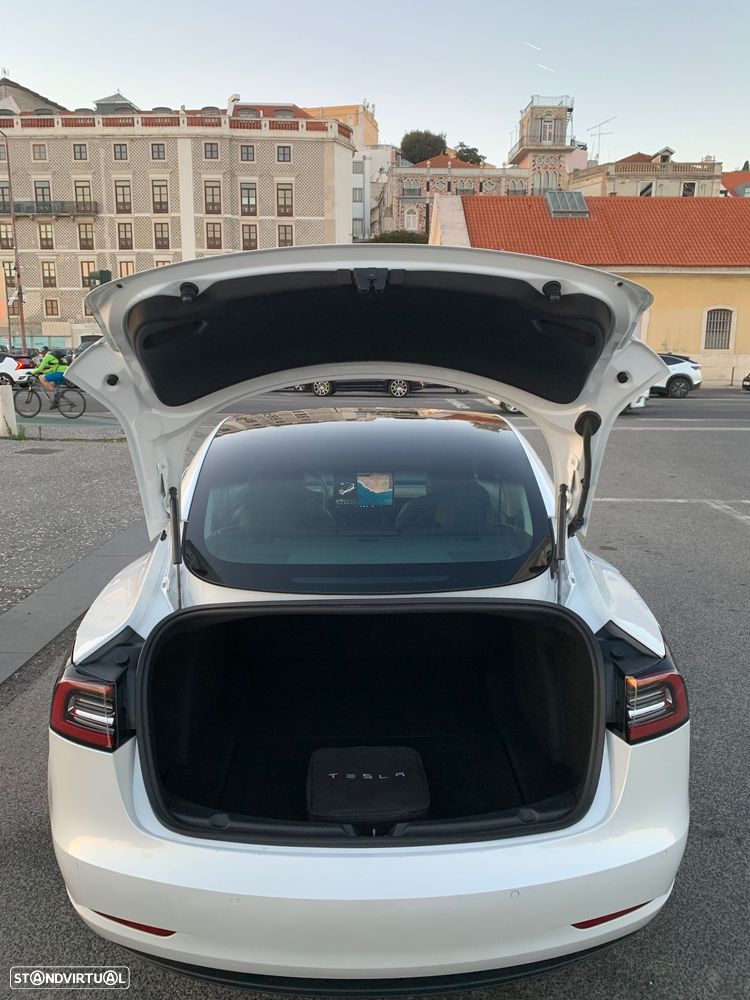 Tesla Model 3 Standard Range Plus RWD - 4