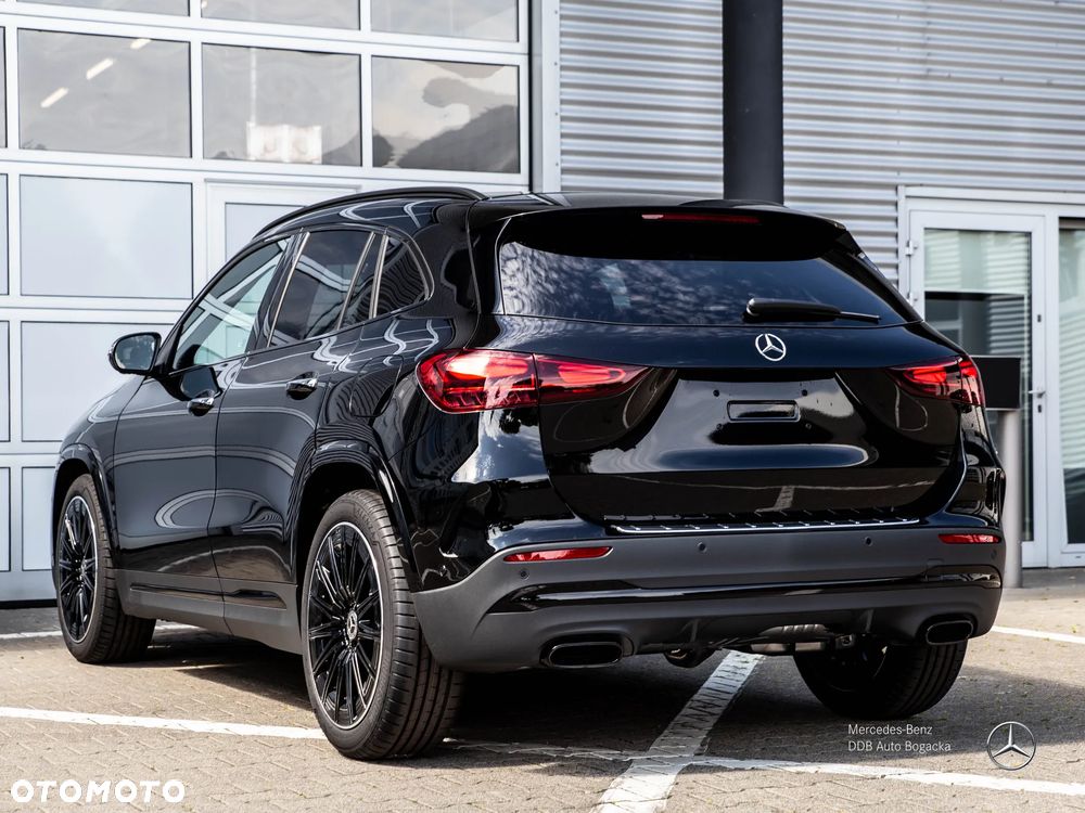 Mercedes-Benz GLA 200 AMG Line - 5