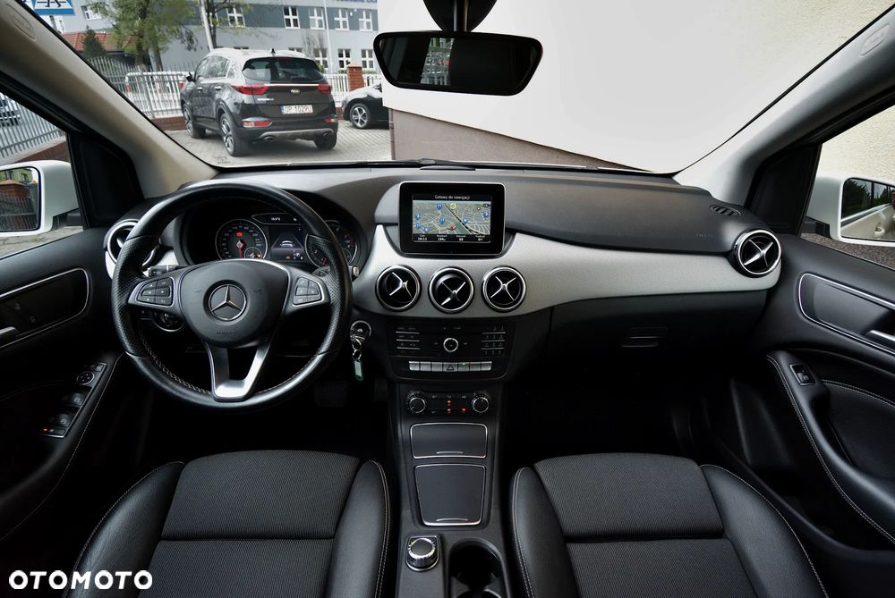 Mercedes-Benz Klasa B 200 7G-DCT Urban - 14