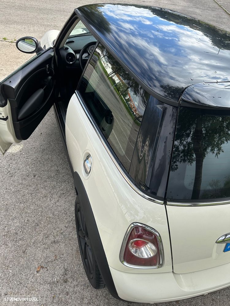 MINI 3 Portas One D - 4