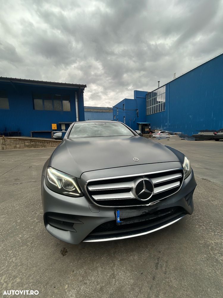 Mercedes-Benz E 400 4Matic 9G-TRONIC AMG Line - 4