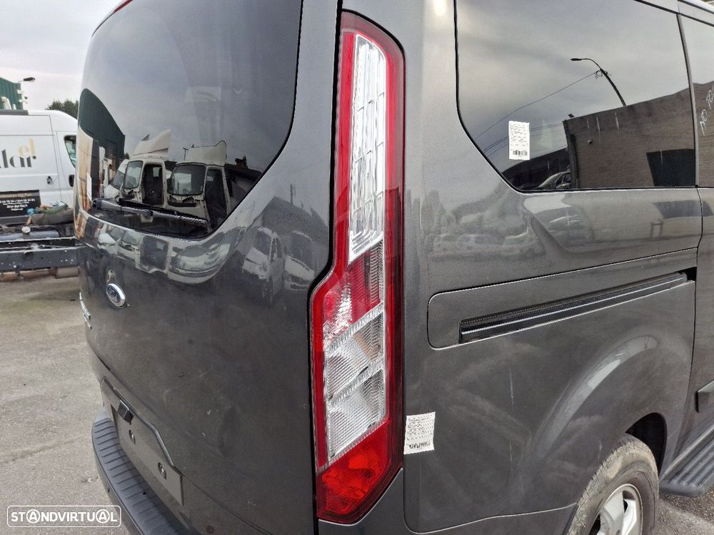 Farolim Stop Direito Ford Tourneo Custom V362 Autocarro (F3) - 1