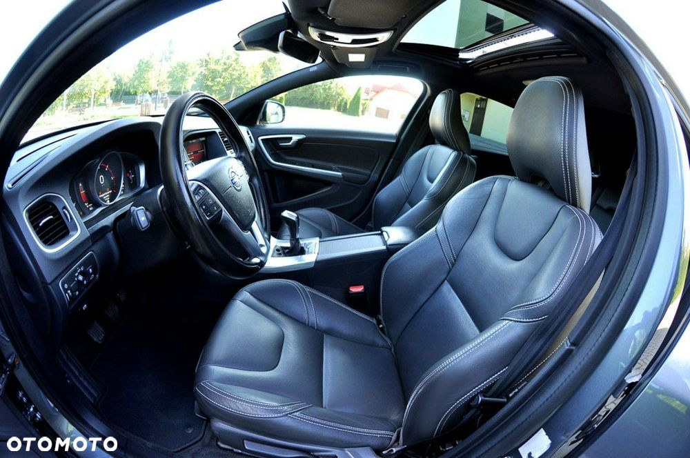 Volvo V60 D3 Drive-E Summum - 6