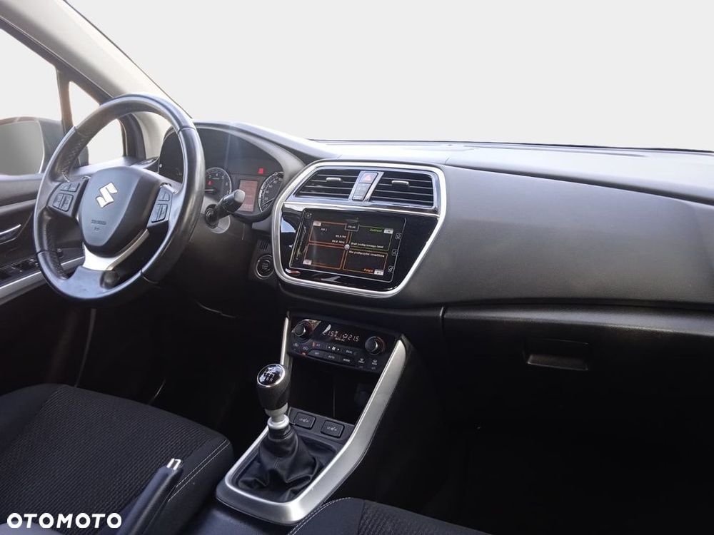 Suzuki SX4 S-Cross 1.4 SHVS Premium - 33