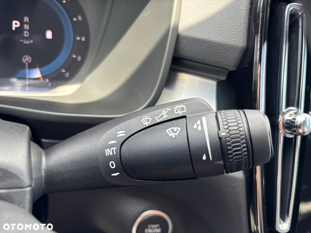 Volvo XC 40 B3 Core - 22