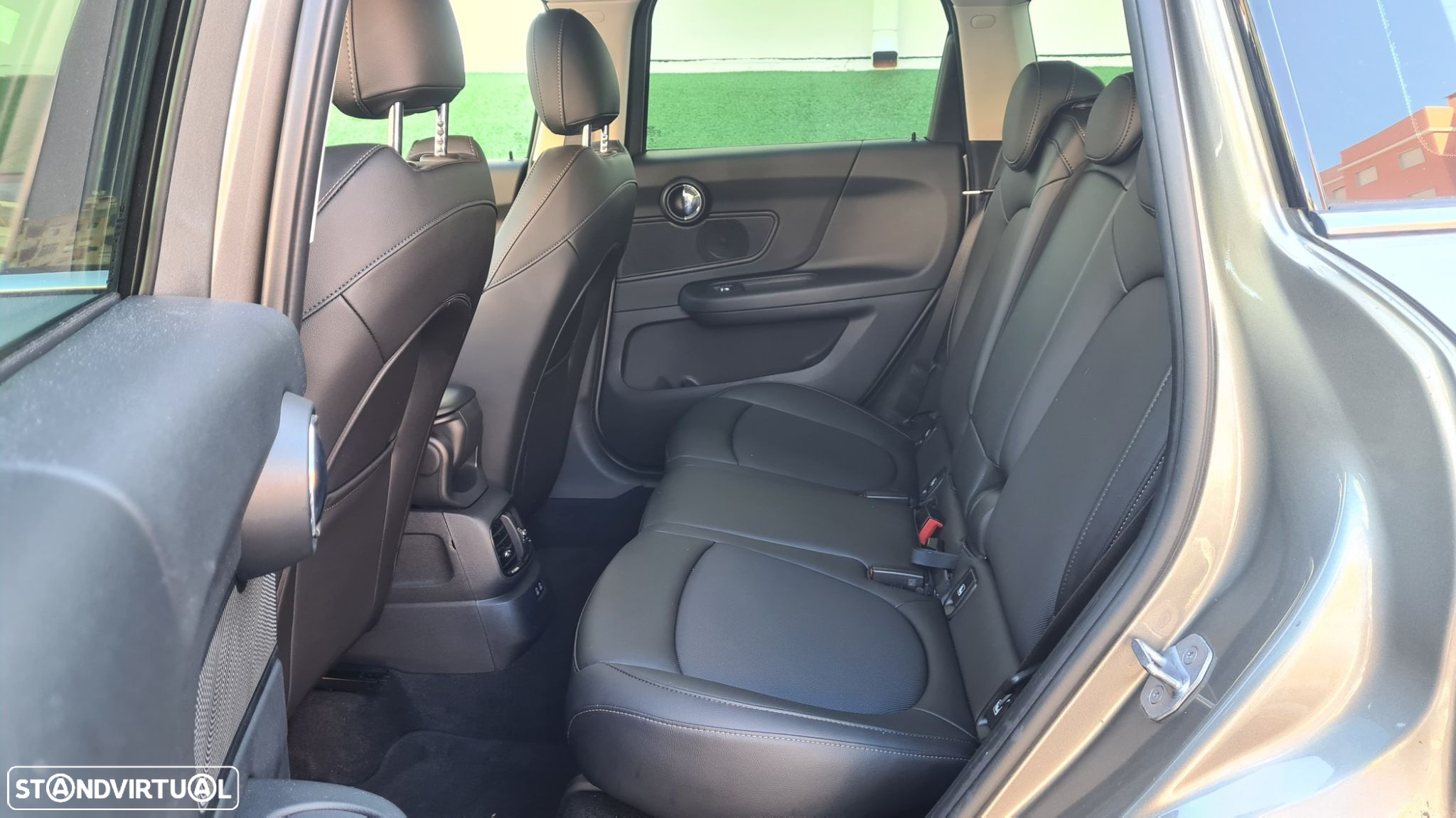 MINI Countryman One D Auto - 38