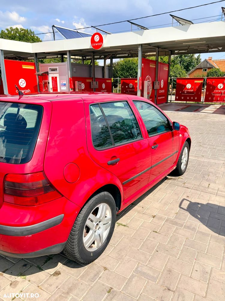 Volkswagen Golf 1.6 Comfortline - 7