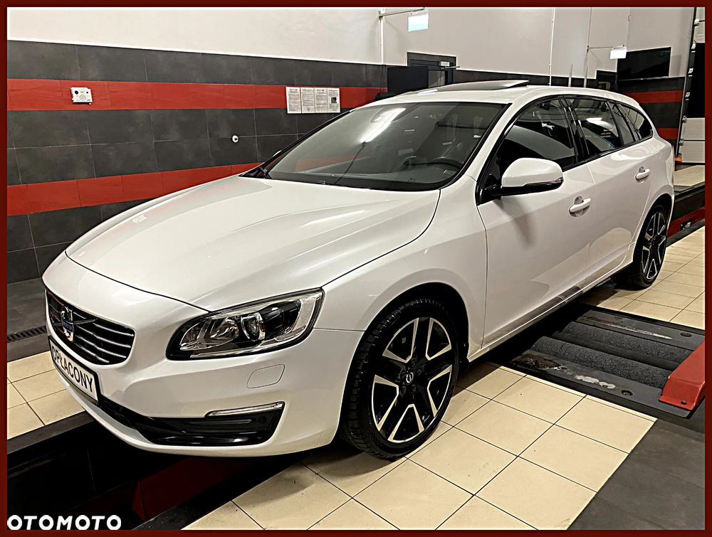 Volvo V60 D3 Inscription - 1