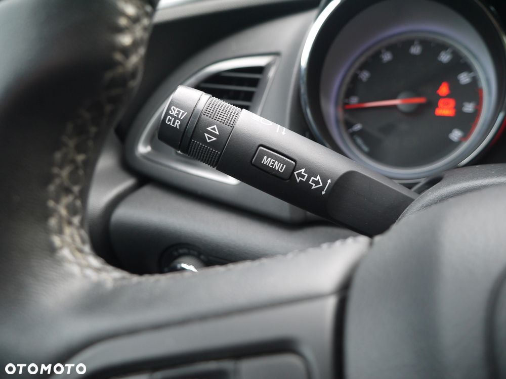 Opel Astra 1.4 Turbo Innovation - 21