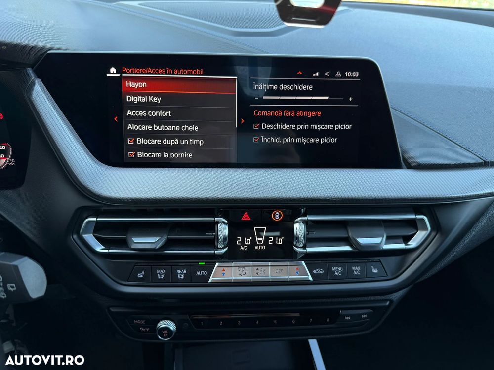 BMW M1 M135i xDrive AT - 33