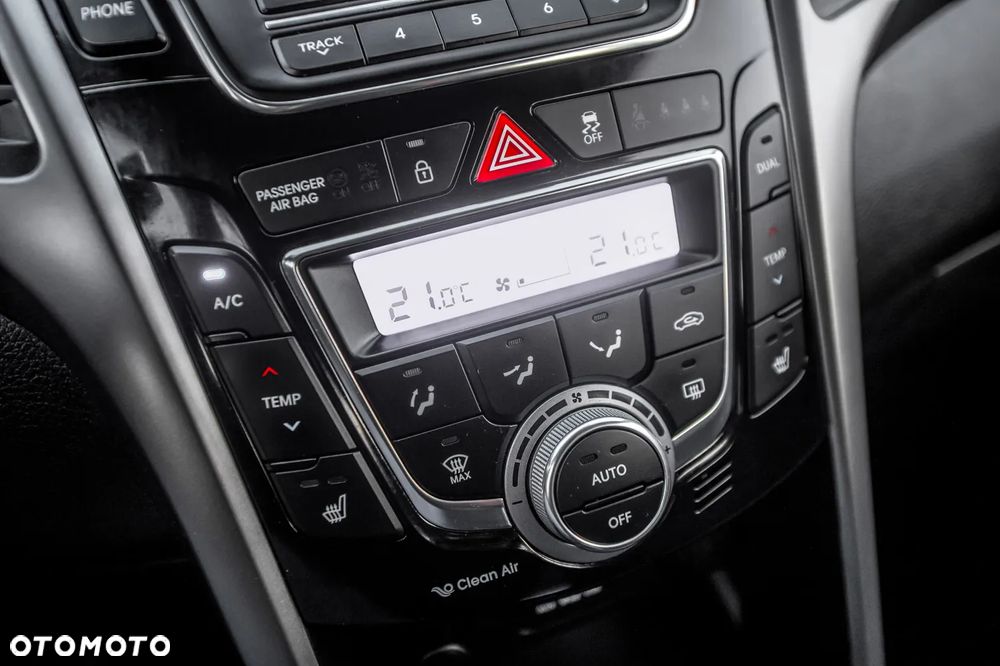 Hyundai i30 blue 1.6 GDI Style - 27