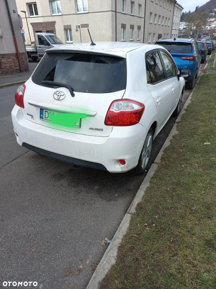 Toyota Auris 1.6 Dynamic - 4