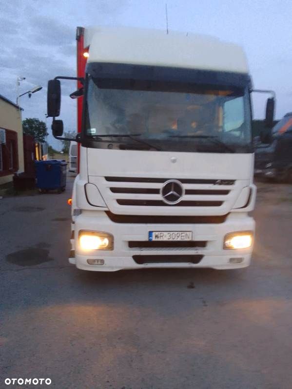 Mercedes-Benz 18-290 - 3