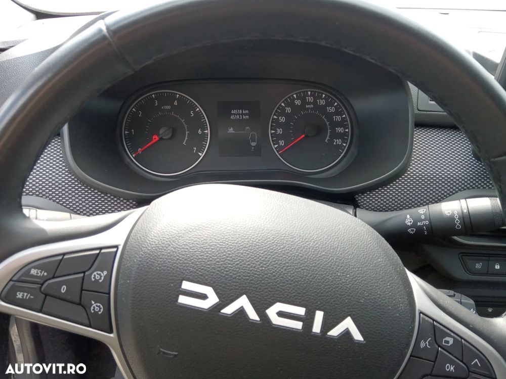 Dacia Logan ECO-G 100 MT6 Expression - 8