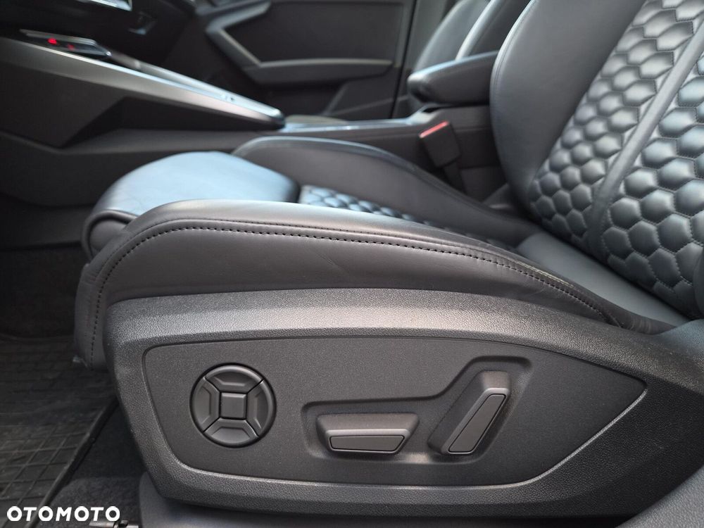 Audi RS3 Sportback - 12