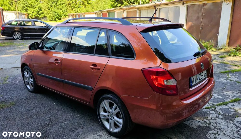 Skoda Fabia 1.4 16V Elegance Plus - 5