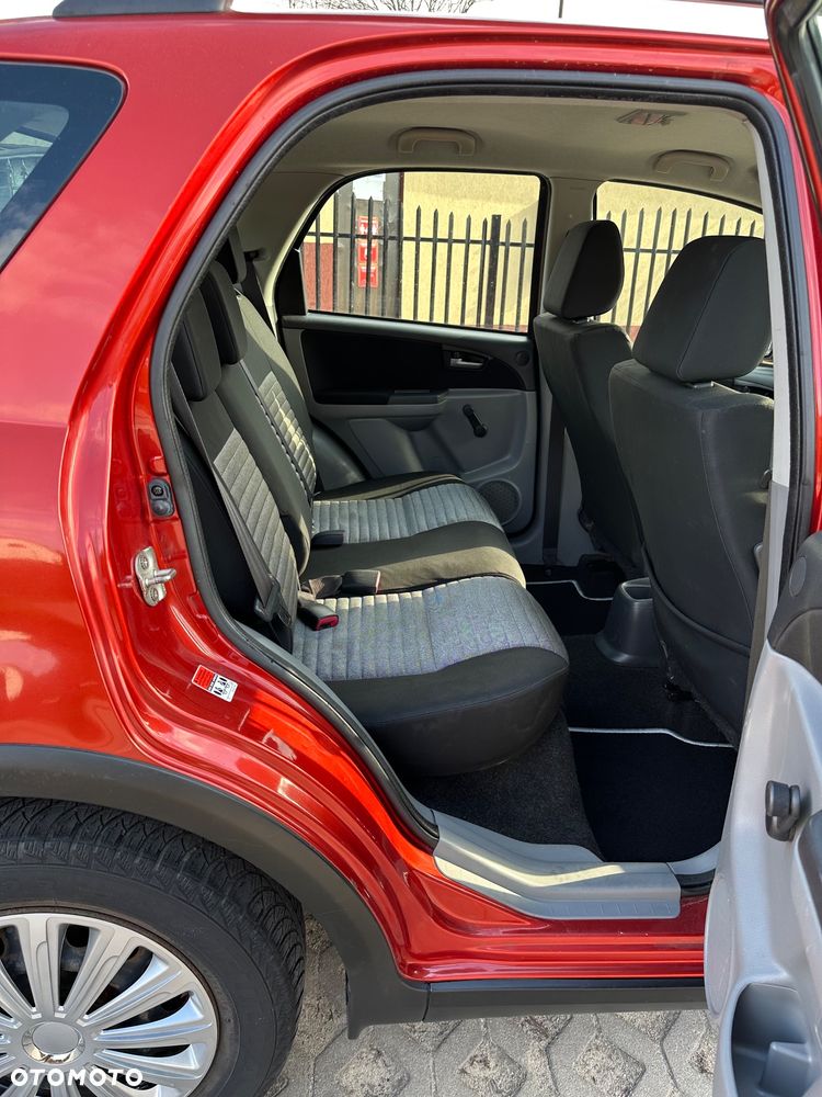 Suzuki SX4 - 12