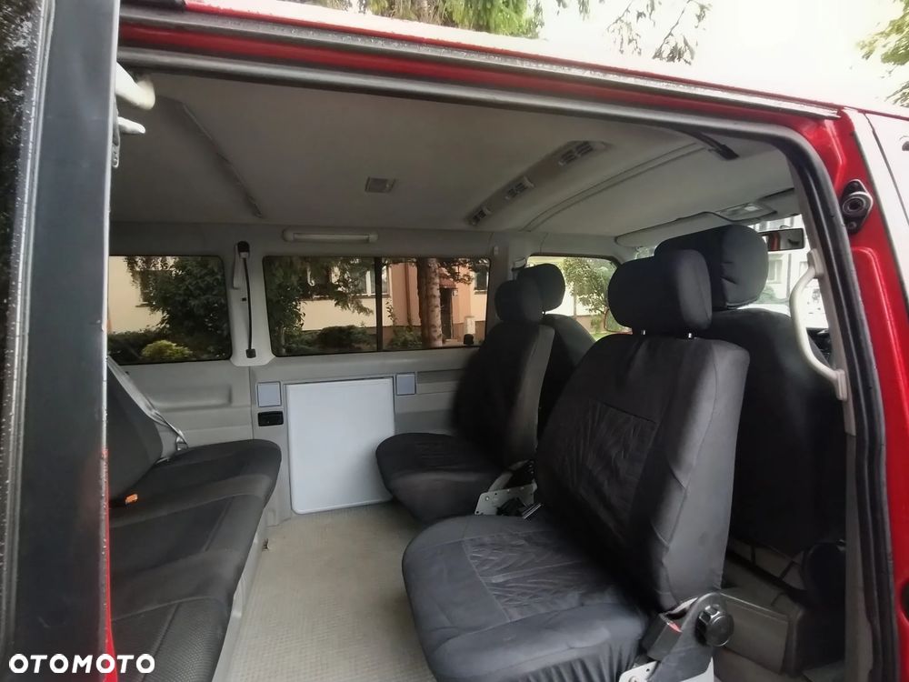 Volkswagen Multivan - 23