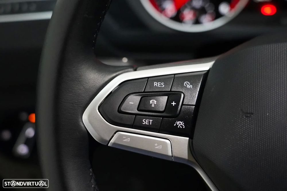 VW Tiguan 1.5 TSI Confortline - 17