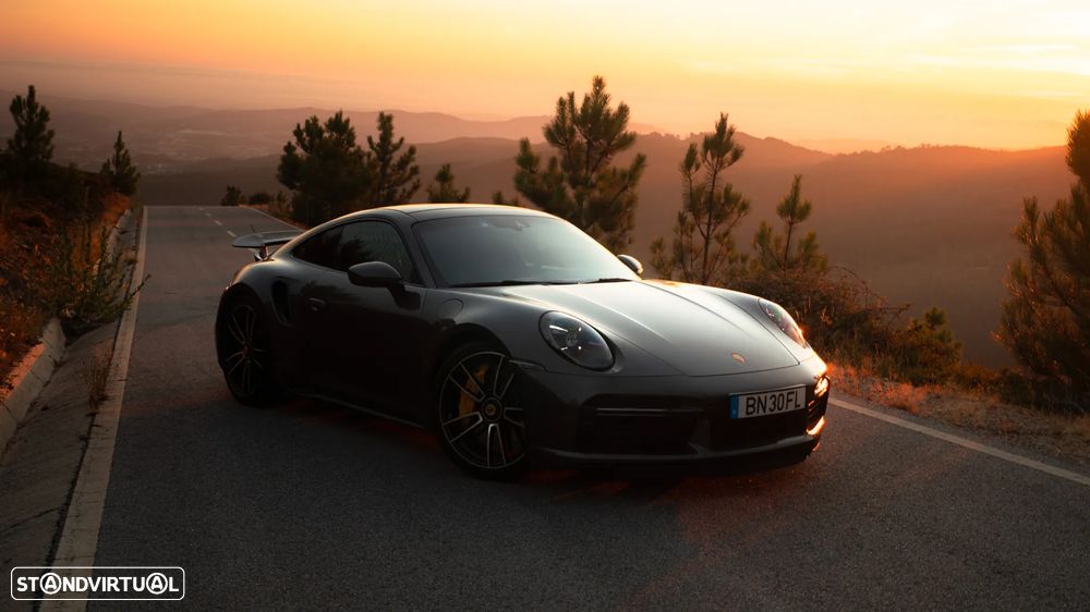 Porsche 911 (992) Turbo S - 2