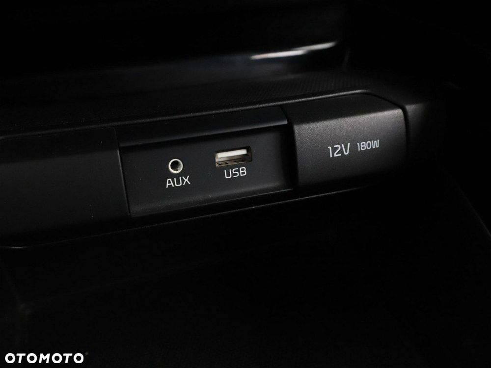 Kia Stonic 1.6 CRDi Vision - 28