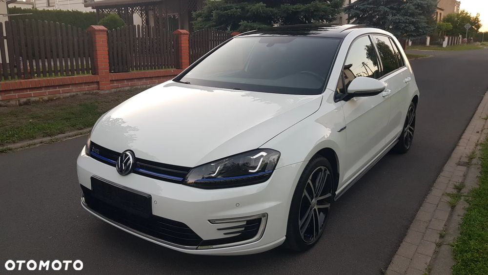 Volkswagen Golf - 5