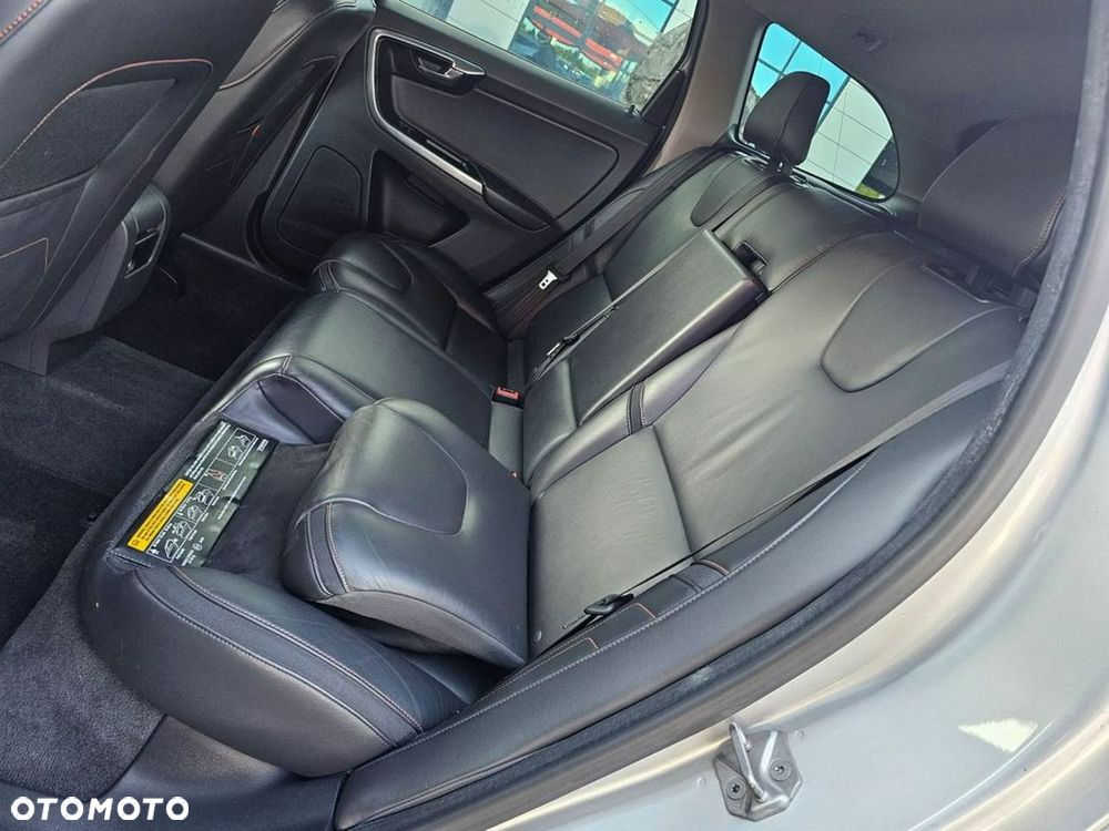 Volvo XC 60 D3 Inscription - 9