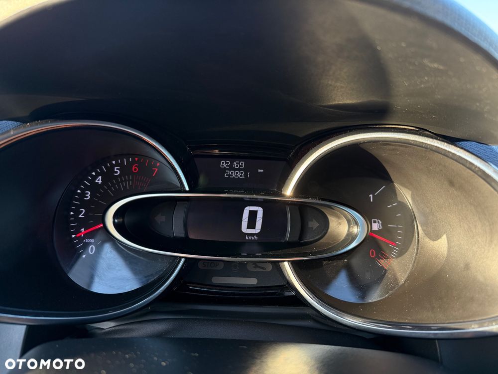 Renault Clio - 16